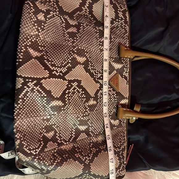 Band New Prada Tote Bag - Picture 3 of 8